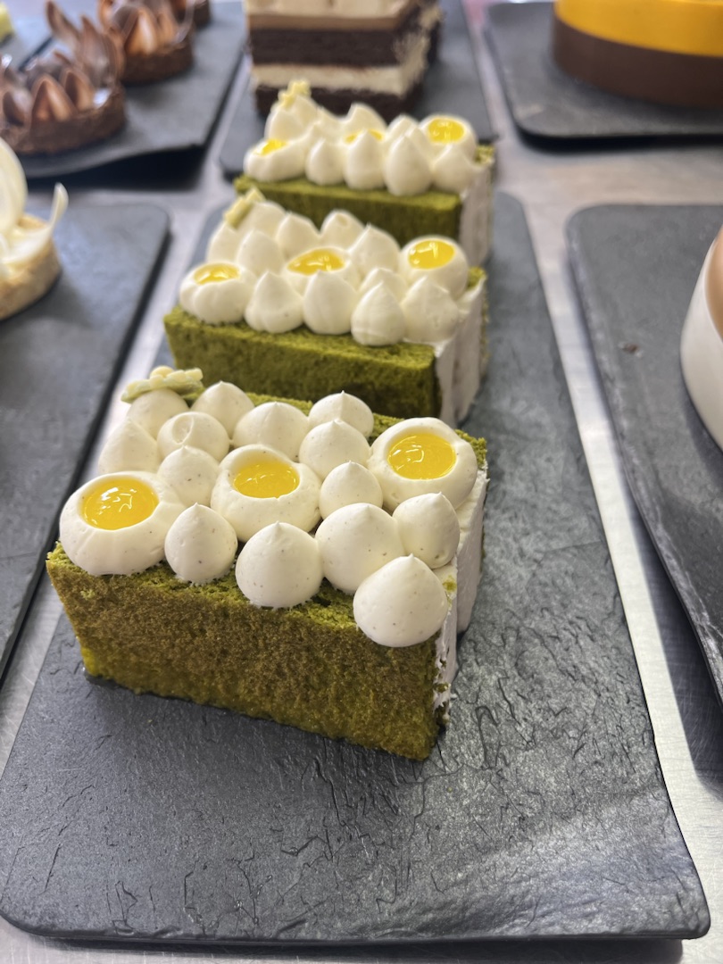 Пирожное «Матча-кокос» Пирожное «Матча-кокос»