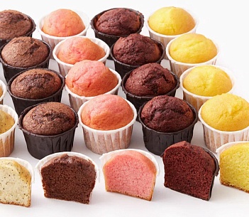 Смеси «Фа Маффин» — это универсальные технологически сбалансированные смеси для производства различных кондитерских изделий. Готовые изделия обладают влажным, структурным и эластичным мякишем, хорошо удерживают начинки и устойчивы к заморозке.