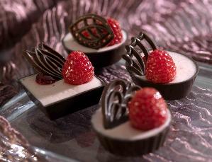 Шоколадные украшения для десертов - беспроигрышный вариант декора и лакомства