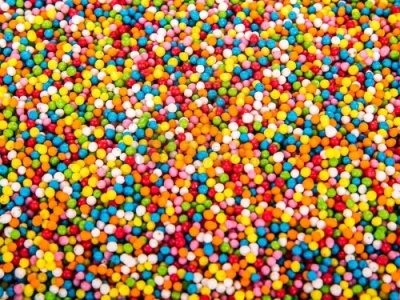 картинка Посыпки Шарики Драже сахарное цветное МИКС  (коробка 7 кг)  от Торговой Компании "Зима"