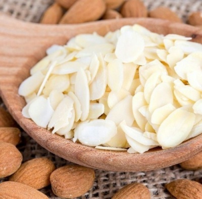 картинка МИНДАЛЬ лепестки "VAL'DE" (ФАС пакет 1 кг)   от Торговой Компании "Зима"