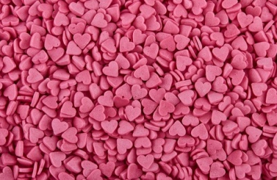 картинка Посыпки Сердечки розовые (мини) (уп.0,75 кг) tp16106 от Торговой Компании "Зима"